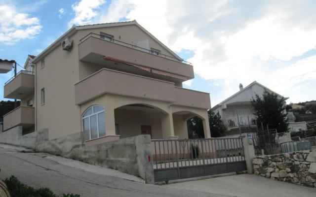 Appartements Mladen Majić - Unterkunft Marina - Trogir Kroatien