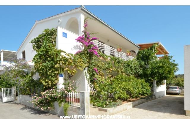 Appartements Nina - Unterkunft Marina - Trogir Kroatien