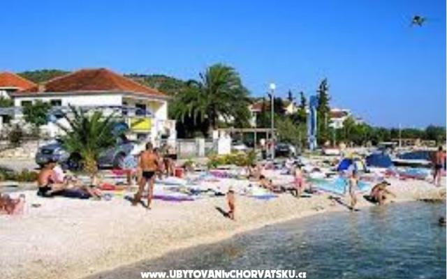 Ferienwohnungen Viskovic - Unterkunft Marina - Trogir Kroatien