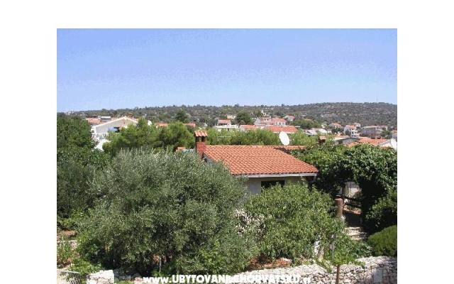 Haus Ticinovic  - Unterkunft Marina - Trogir Kroatien