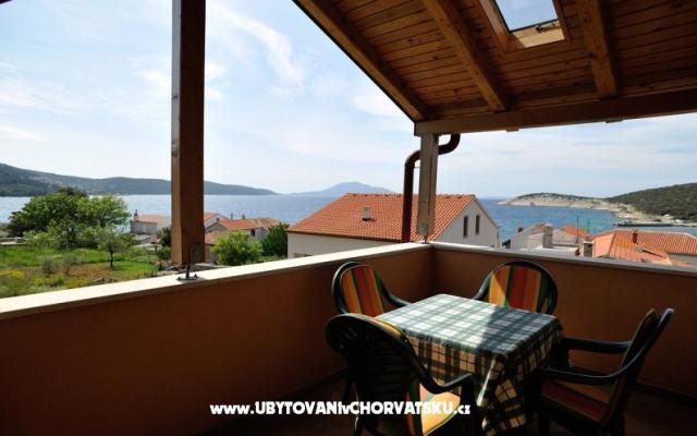 Appartements Tamaris - Unterkunft Martinscica Kroatien