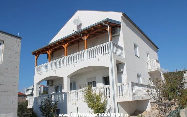 Appartements Maričić Maslenica - Unterkunft Maslenica Kroatien