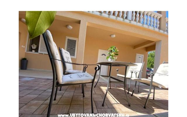 Aenona apartmani - Unterkunft Nin - Zadar Kroatien