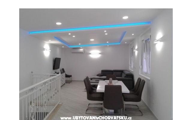 Apartment Nevena 2 - Unterkunft Omis Kroatien