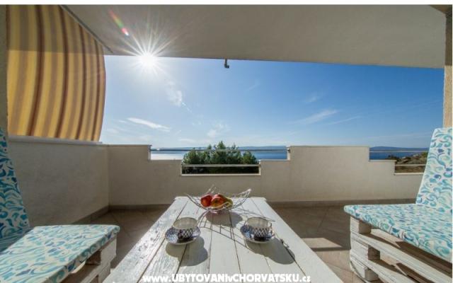 Appartements  LUNI - Unterkunft Omis Kroatien