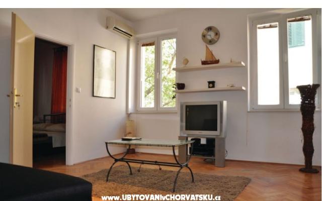 Appartements Fošal - Unterkunft Omis Kroatien