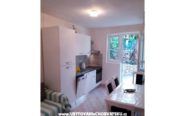 Appartements Karolina - Unterkunft Omis Kroatien