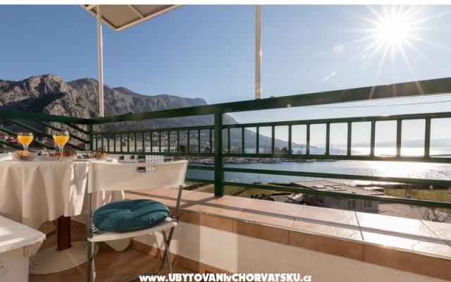 Appartements Monika - Unterkunft Omis Kroatien