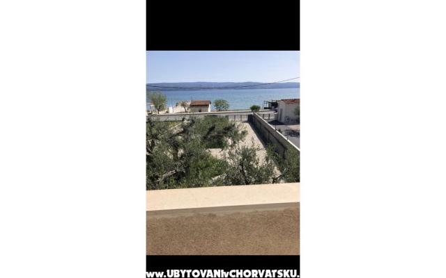 Appartement Mila &amp; Appartement Johnny - Unterkunft Omis Kroatien