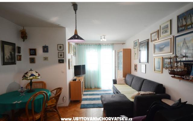 Apartment Bono - Unterkunft Omis Kroatien
