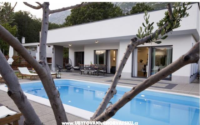 Holiday Home EB - Unterkunft Omis Kroatien