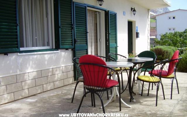 Appartements Peter - Unterkunft Omis Kroatien