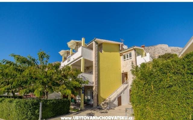 Appartements Zora - Unterkunft Omis Kroatien