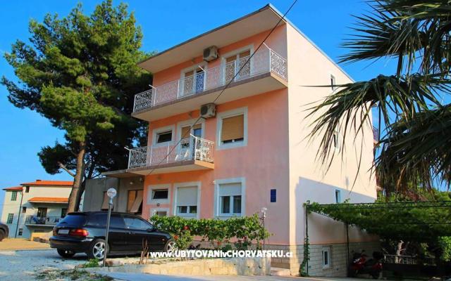 Villa Matijević - Unterkunft Omis Kroatien