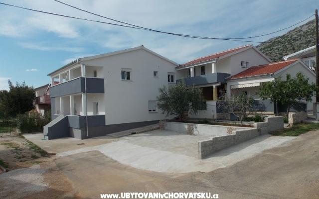Appartements Antonija - Unterkunft Starigrad Paklenica Kroatien