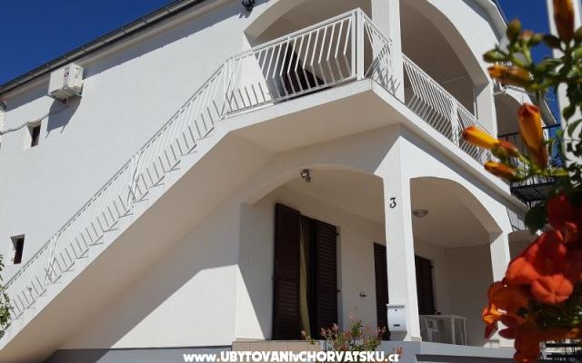 Appartements Merion - Unterkunft Starigrad Paklenica Kroatien