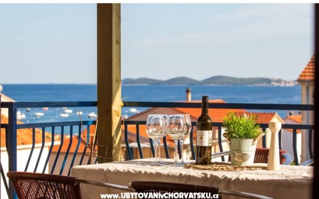 Appartements Ino - Unterkunft Pakostane Kroatien