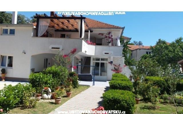 Appartements Lara - Unterkunft Pakostane Kroatien
