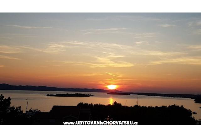 Appartements NADA - Unterkunft Pakostane Kroatien