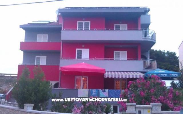 Appartements ROTO - Unterkunft Petrcane Kroatien