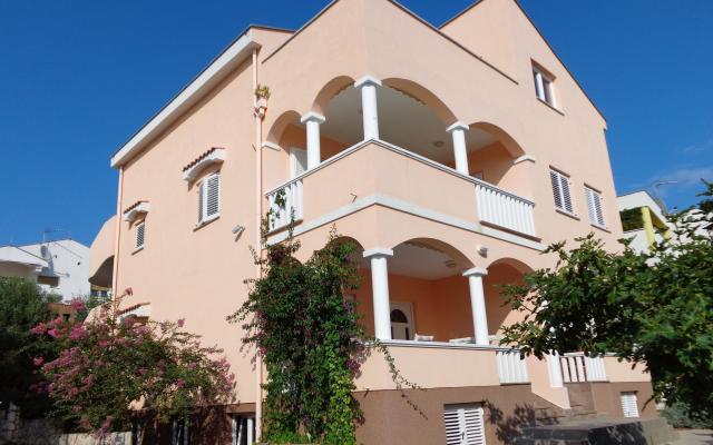 Ferienwohnungen Ana - Unterkunft Petrcane Kroatien