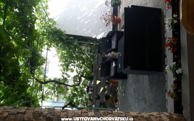 Apartment Romeo - Unterkunft Pirovac Kroatien