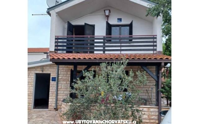 Ferienhaus - Unterkunft Pirovac Kroatien