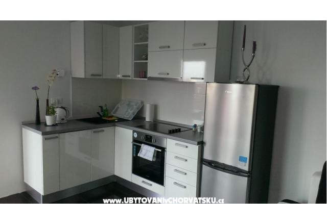 Appartements Pivac - Unterkunft Podgora Kroatien