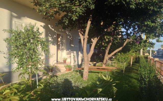 Apartment Žižula - Unterkunft Podstrana Kroatien