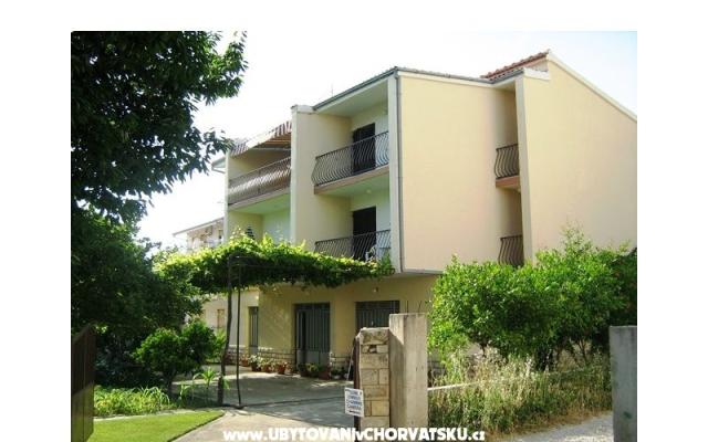 Villa with garden - Unterkunft Podstrana Kroatien