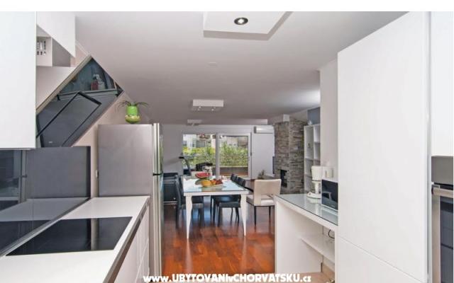Villa Promaja - Unterkunft Podstrana Kroatien