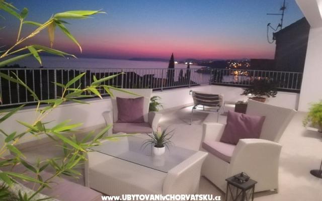 Holiday villa LUX - Unterkunft Podstrana Kroatien