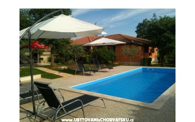Ferienhaus - Unterkunft Porec Kroatien