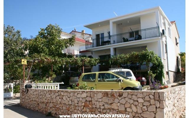 Appartements Josipa - Unterkunft Primosten Kroatien
