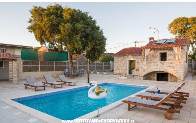 Villa Rozara - Unterkunft Primosten Kroatien