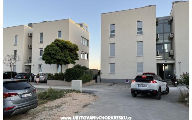 Apartment BERNHARD - Unterkunft Privlaka Kroatien