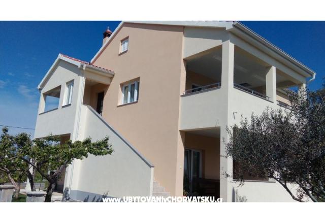 Apartment Ema - Unterkunft Privlaka Kroatien