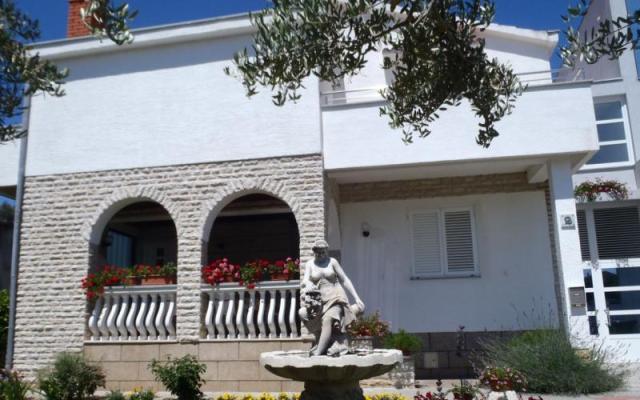 Appartements Grbić - Unterkunft Privlaka Kroatien
