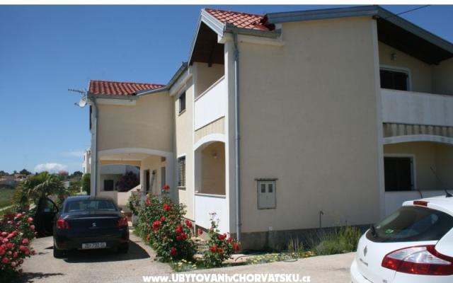 Appartements Donata - Unterkunft Privlaka Kroatien