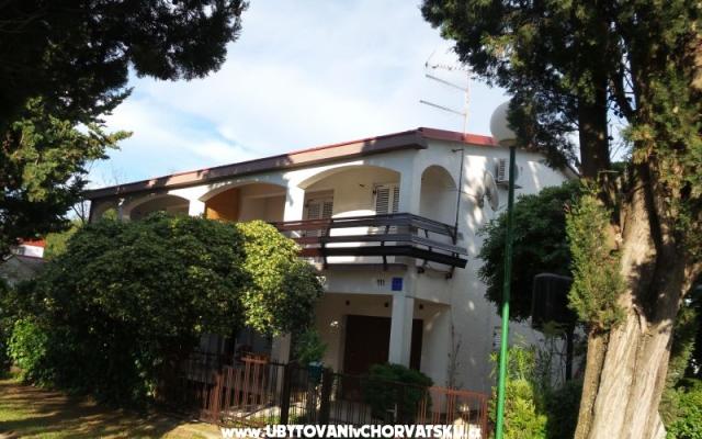 Appartements Mira - Unterkunft Privlaka Kroatien