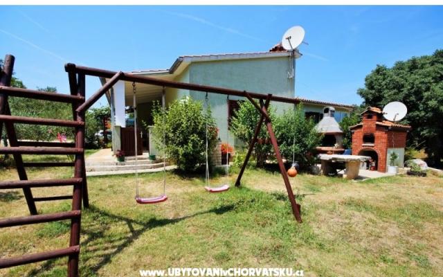 Haus Corina - Unterkunft Pula Kroatien