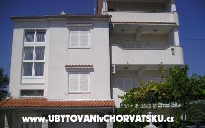 Appartements Mlacović - Unterkunft Insel Rab Kroatien