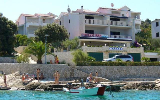 Aparthotel eM-Ka - Unterkunft Rogoznica Kroatien