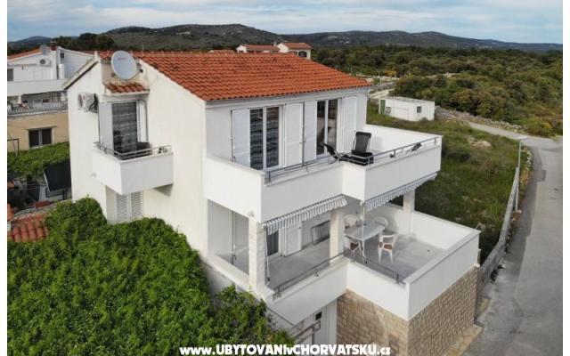 Apartment Bliss - Unterkunft Rogoznica Kroatien