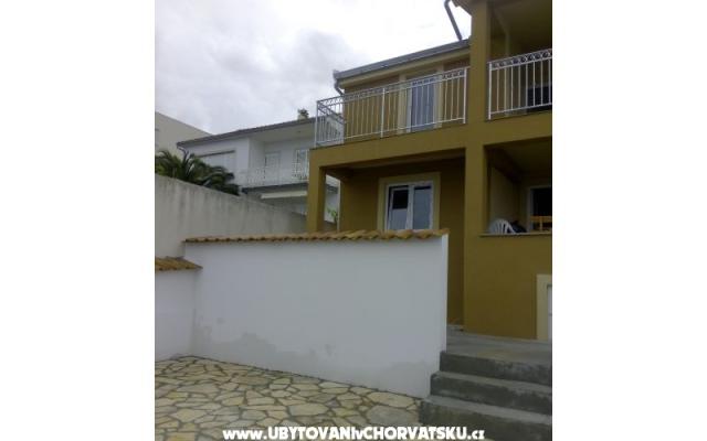 Appartements Cvita - Unterkunft Rogoznica Kroatien