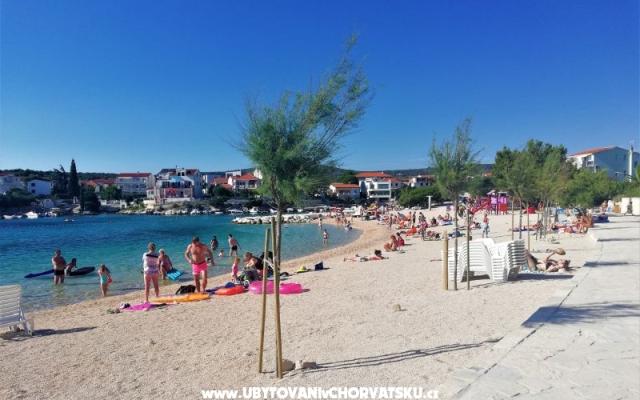 Appartements Doris - Unterkunft Rogoznica Kroatien