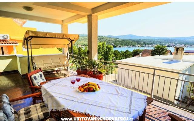 Appartements MiSe - Unterkunft Rogoznica Kroatien