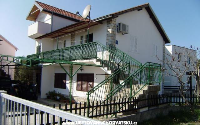 Ferienwohnungen Silvia - Unterkunft Rogoznica Kroatien