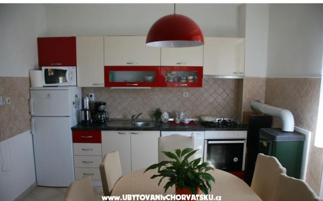 Apartment Nina - Unterkunft Sibenik Kroatien