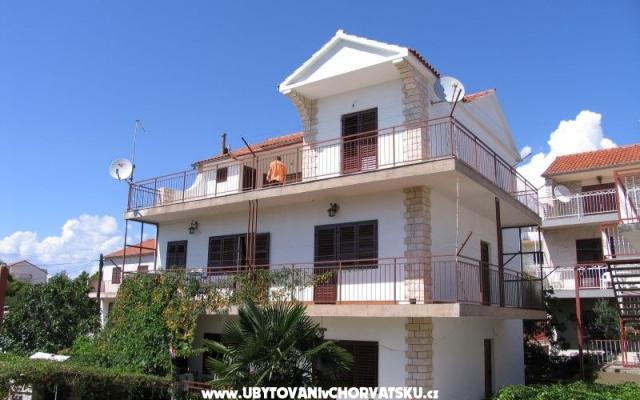 Appartements Gašperov - Unterkunft Sibenik Kroatien